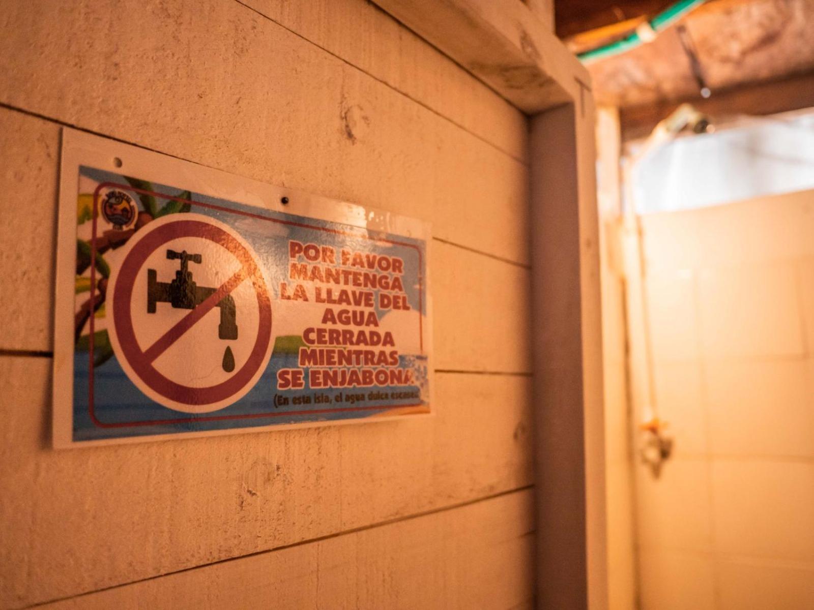 A Orilla Del Mar En Baru * Cartagena