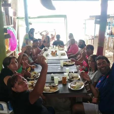 Hostal A Orilla Del Mar En Baru Cartagena