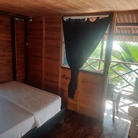 Hostal A Orilla Del Mar En Baru *
